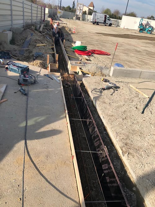 Réalisation de fondations pour bâtiment industriel en construction à Toulouse